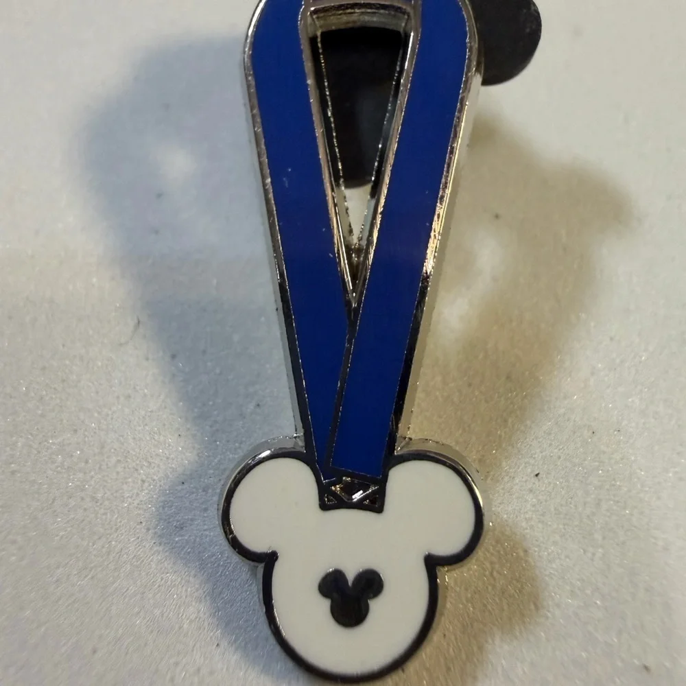 💙3/$20 DISNEY TRADING PIN